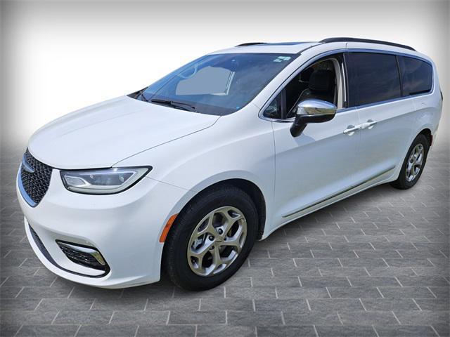 used 2023 Chrysler Pacifica car, priced at $30,991