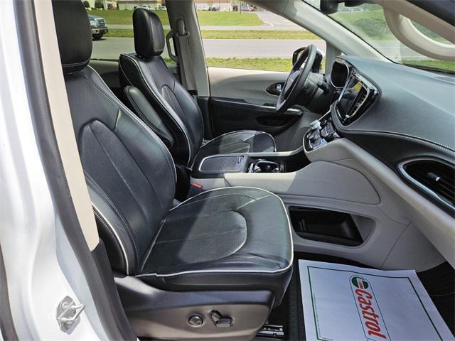 used 2023 Chrysler Pacifica car, priced at $30,991