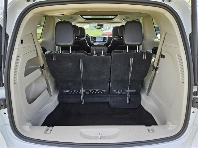 used 2023 Chrysler Pacifica car, priced at $30,991