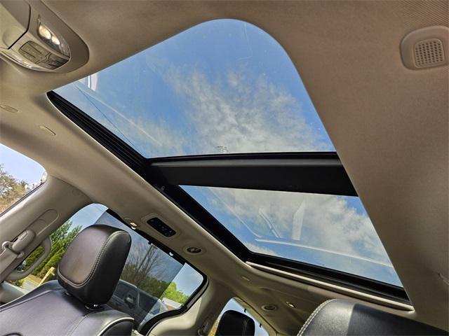 used 2023 Chrysler Pacifica car, priced at $30,991