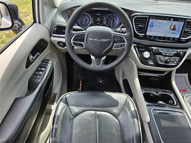 used 2023 Chrysler Pacifica car, priced at $30,991