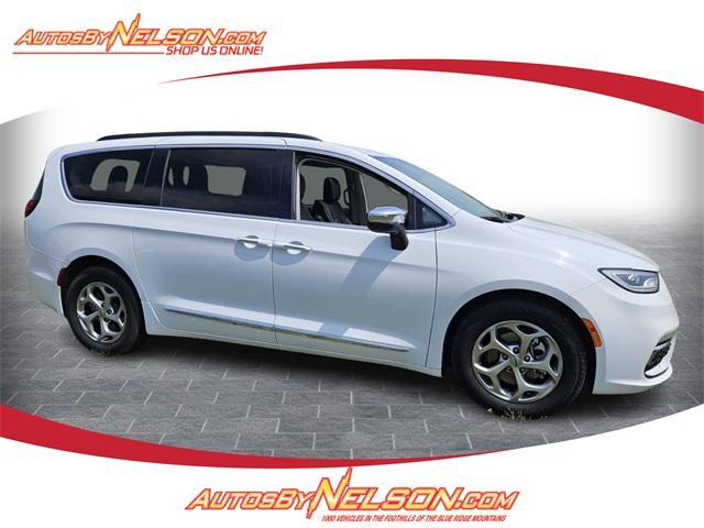 used 2023 Chrysler Pacifica car, priced at $30,991