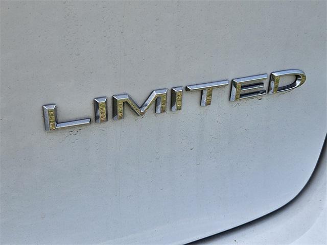 used 2023 Chrysler Pacifica car, priced at $30,991