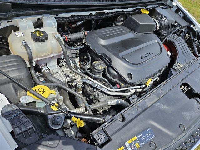 used 2023 Chrysler Pacifica car, priced at $30,991