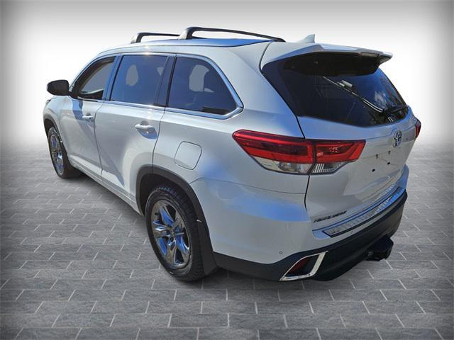 used 2019 Toyota Highlander car, priced at $32,991