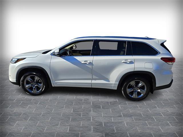 used 2019 Toyota Highlander car, priced at $32,991