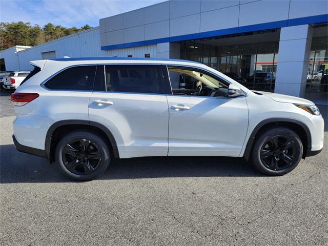 used 2019 Toyota Highlander car, priced at $38,991