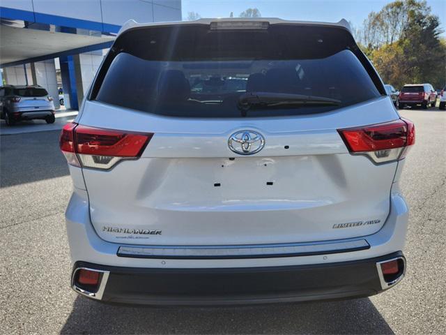 used 2019 Toyota Highlander car, priced at $38,991