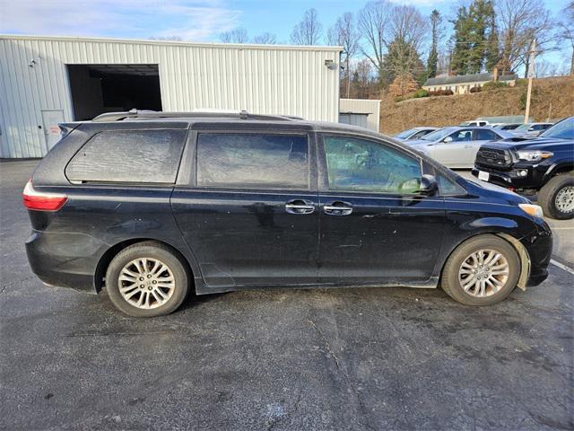 used 2015 Toyota Sienna car