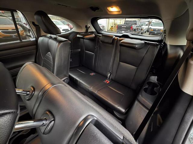 used 2021 Toyota Highlander car, priced at $25,900