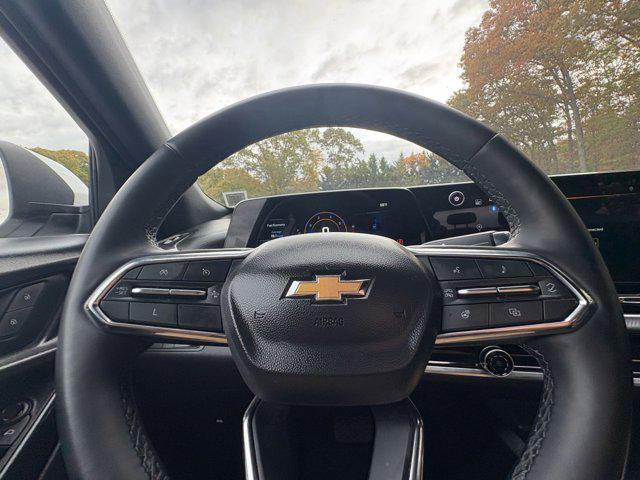 used 2025 Chevrolet Equinox car, priced at $23,116