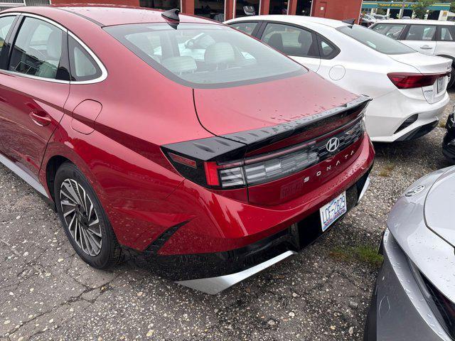 used 2024 Hyundai Sonata Hybrid car, priced at $24,954