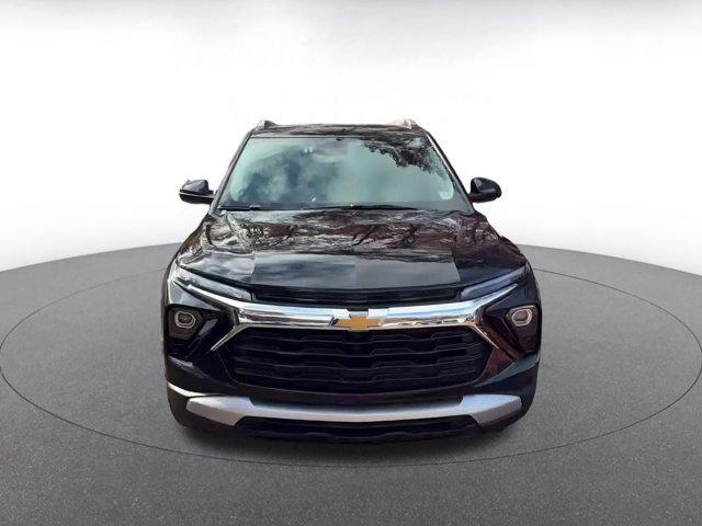 used 2025 Chevrolet TrailBlazer car, priced at $21,645
