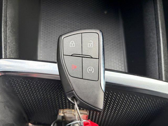 used 2025 Chevrolet Equinox car, priced at $25,305