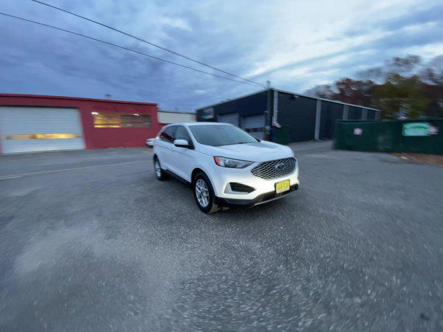 used 2024 Ford Edge car, priced at $29,463