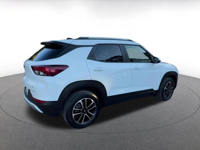 used 2025 Chevrolet TrailBlazer car, priced at $21,552