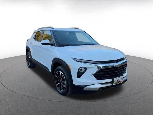 used 2025 Chevrolet TrailBlazer car, priced at $21,552