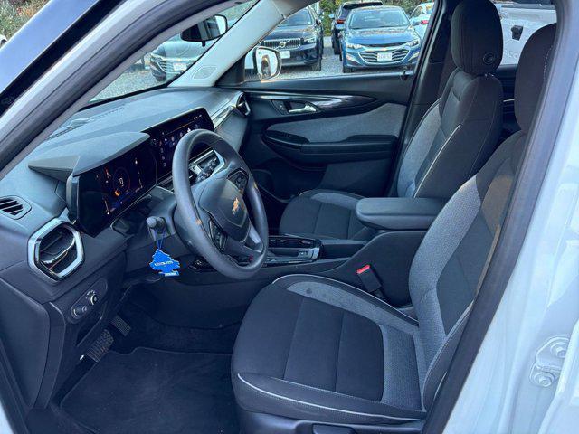 used 2025 Chevrolet TrailBlazer car, priced at $21,552