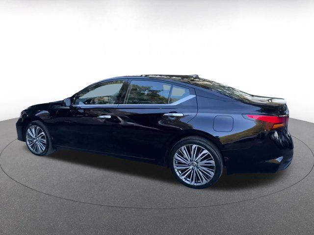 used 2024 Nissan Altima car, priced at $23,326
