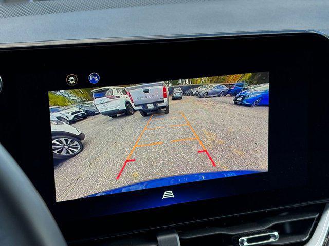 used 2025 Chevrolet Equinox car, priced at $23,081