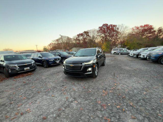 used 2023 Chevrolet Traverse car, priced at $23,038