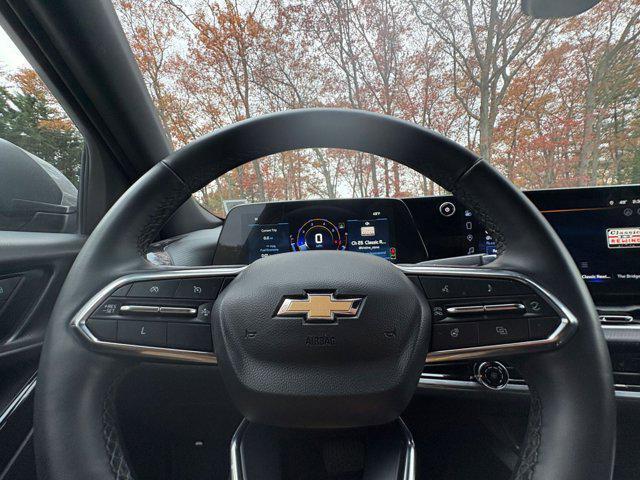 used 2025 Chevrolet Equinox car, priced at $23,520