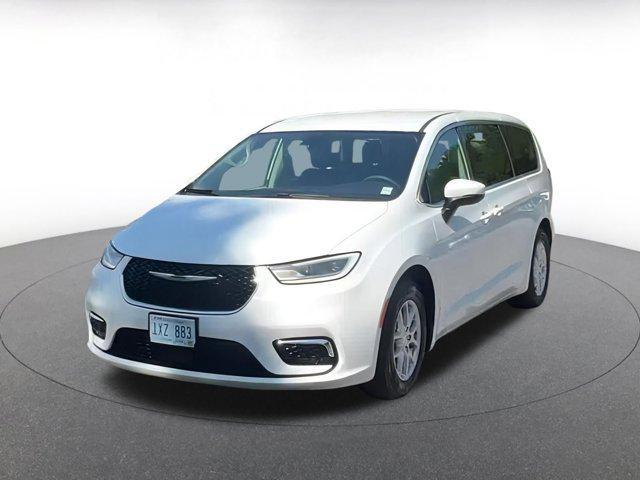 used 2023 Chrysler Pacifica car, priced at $22,220