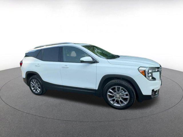 used 2024 GMC Terrain car, priced at $25,169