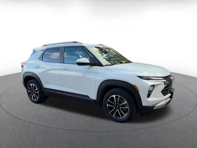 used 2025 Chevrolet TrailBlazer car, priced at $21,321