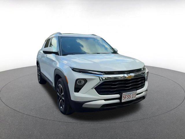 used 2025 Chevrolet TrailBlazer car, priced at $21,321