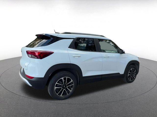 used 2025 Chevrolet TrailBlazer car, priced at $21,321
