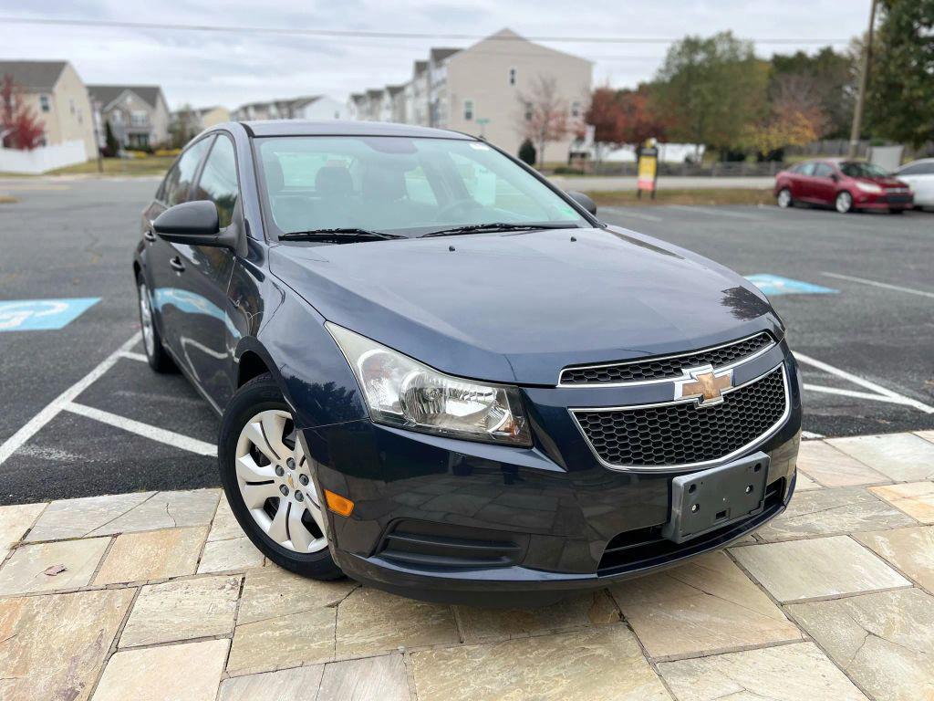 used 2014 Chevrolet Cruze car, priced at $4,999