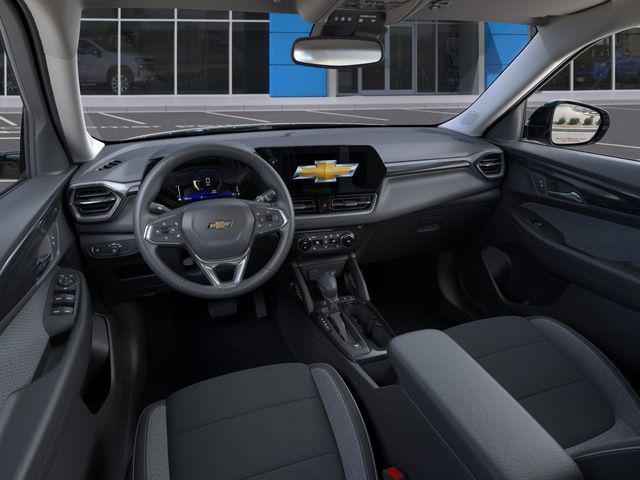 new 2025 Chevrolet TrailBlazer car, priced at $28,474