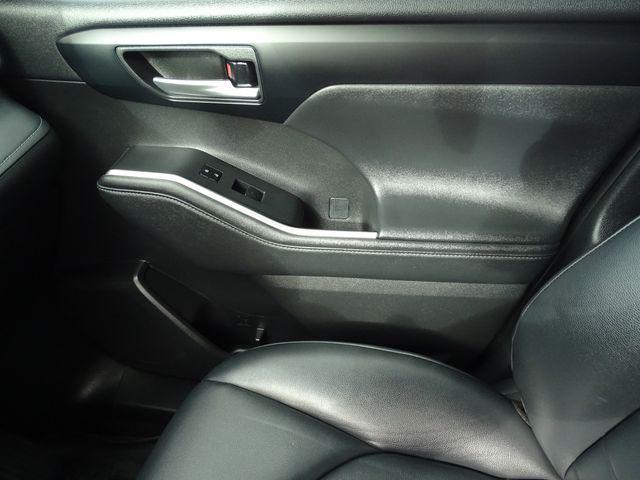 used 2024 Toyota Highlander car, priced at $39,595