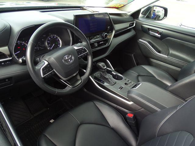 used 2024 Toyota Highlander car, priced at $39,595