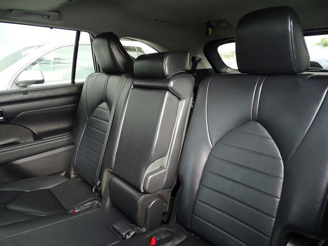 used 2024 Toyota Highlander car, priced at $39,595