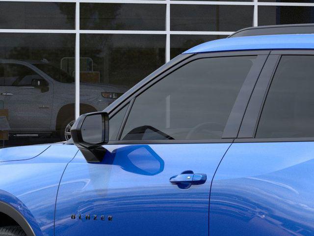 new 2025 Chevrolet Blazer car, priced at $30,279