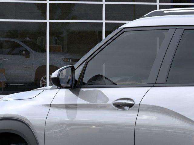 new 2025 Chevrolet TrailBlazer car, priced at $28,474