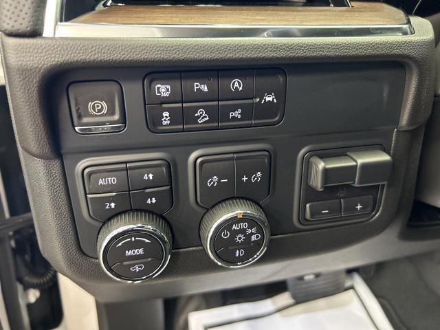 new 2025 Chevrolet Suburban car, priced at $90,920