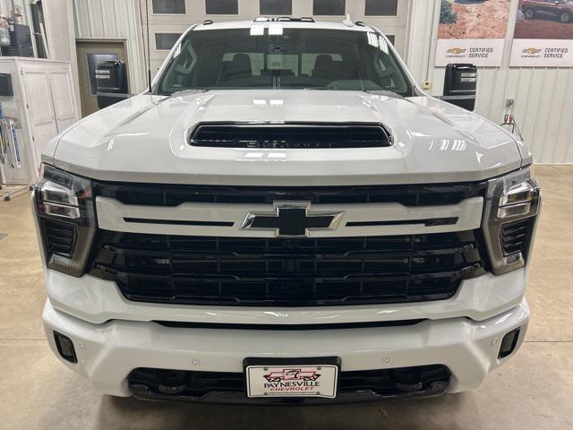 new 2024 Chevrolet Silverado 3500 car