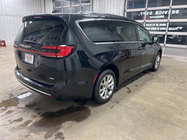 used 2021 Chrysler Pacifica car, priced at $24,000