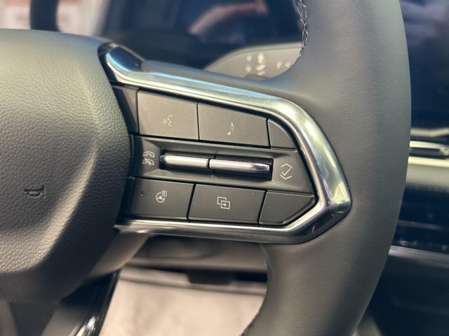 new 2025 Chevrolet Equinox car