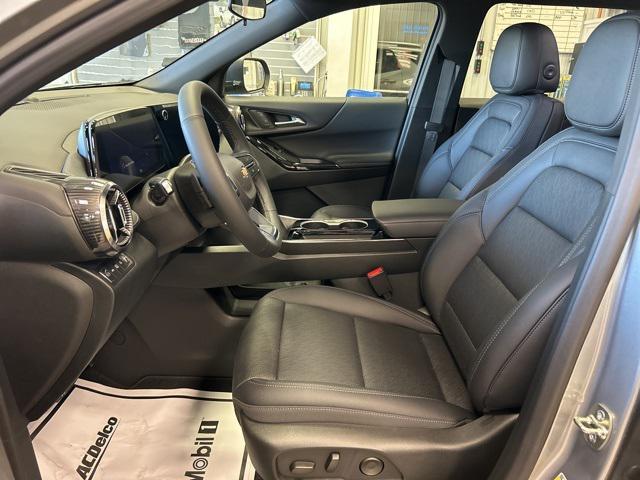 new 2025 Chevrolet Equinox car