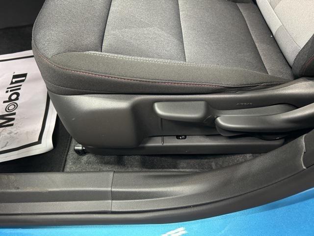 new 2025 Chevrolet Trax car