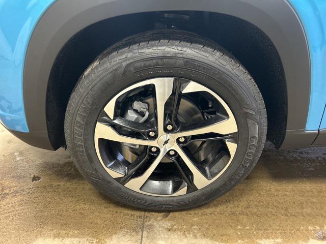 new 2025 Chevrolet Trax car