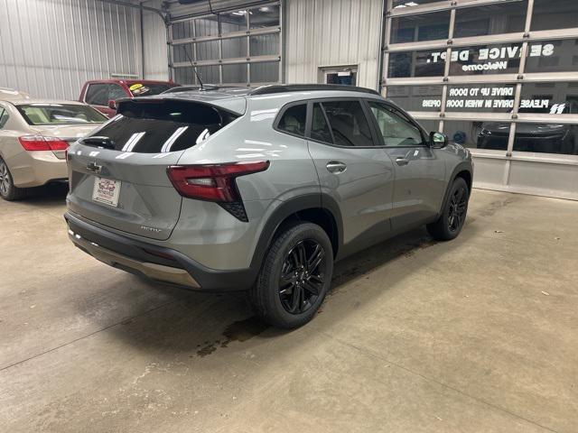 new 2025 Chevrolet Trax car