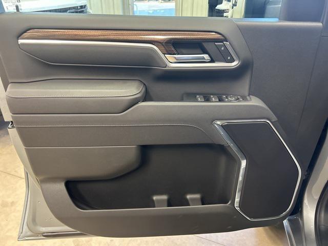 new 2025 Chevrolet Silverado 3500 car