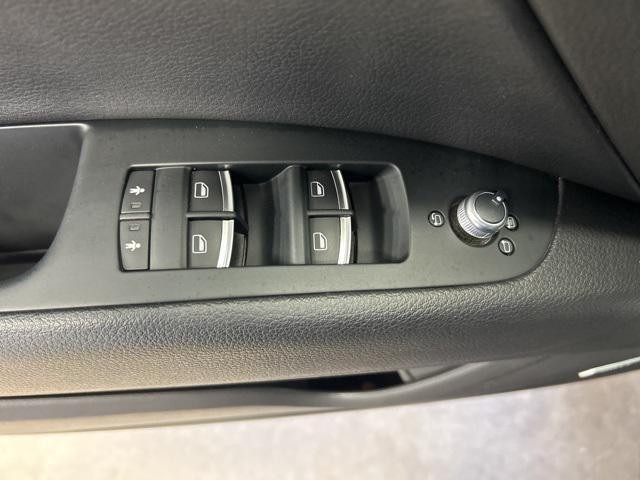 used 2015 Audi Q7 car, priced at $13,000