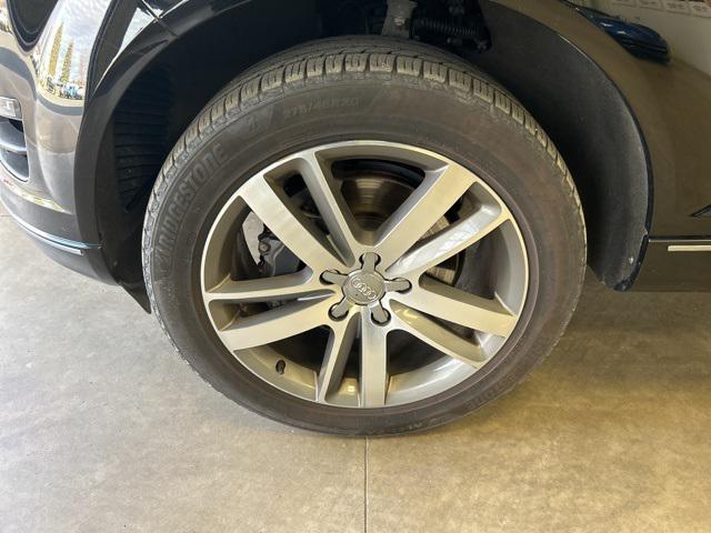 used 2015 Audi Q7 car, priced at $13,000