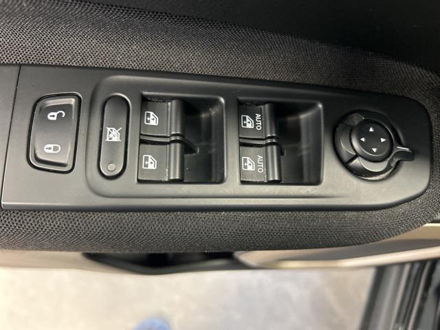 used 2016 Jeep Renegade car, priced at $14,250